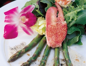 Lobster and Asparagus Salad